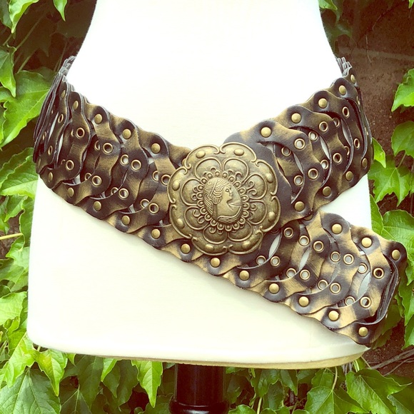 Accessories - Fashionable Belt